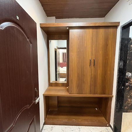 Shree Trilokeshwar Guest House Ujjain Esterno foto